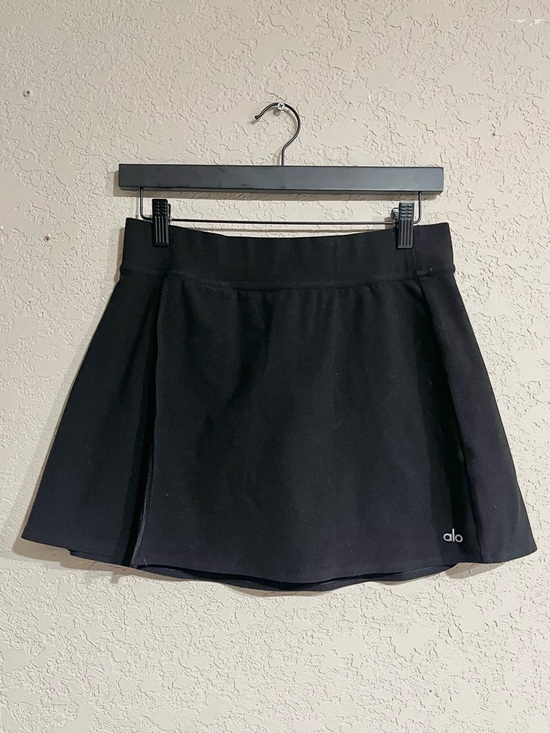 ALO Yoga Dresses & Skirts - Alo Yoga | Black Skort Size: Medium